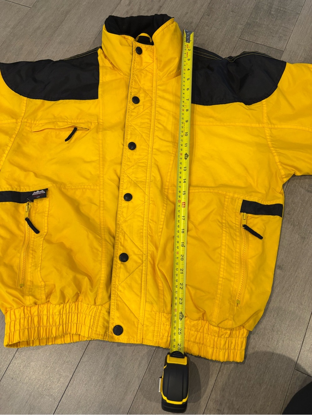 Vintage 90s - Men's Yellow and Black Insulated Bomber Jacket - Picture 2 of 14